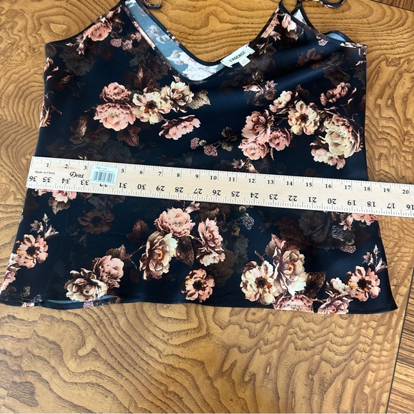 L'AGENCE Romantic Silk Black and Pink Floral Camisole.  Like New.  Size Medium. - Picture 9 of 9